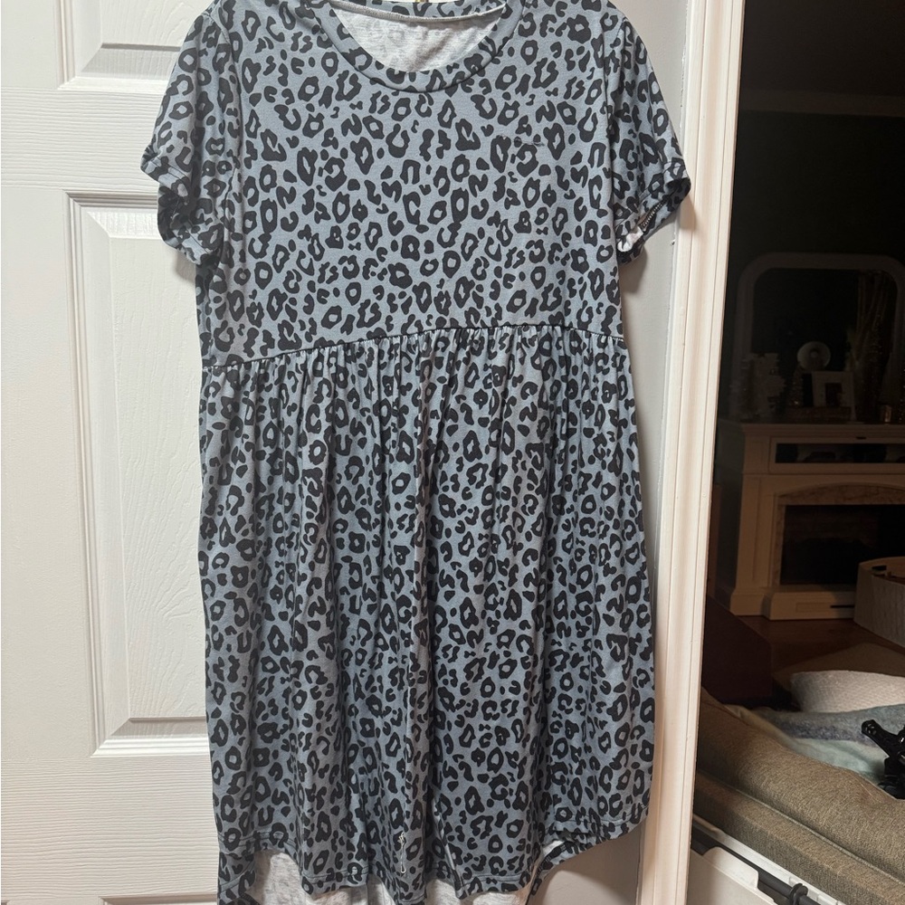 Stylish Gray Leopard Print Kids Dress